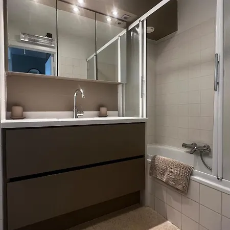 Uniek Met Zeezicht En Prive Garage *