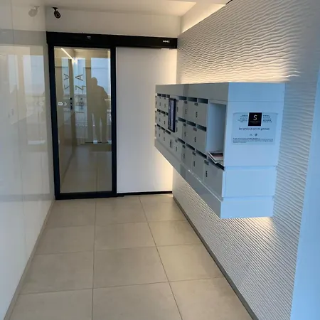 Uniek Met Zeezicht En Prive Garage *