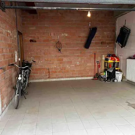 Uniek Met Zeezicht En Prive Garage