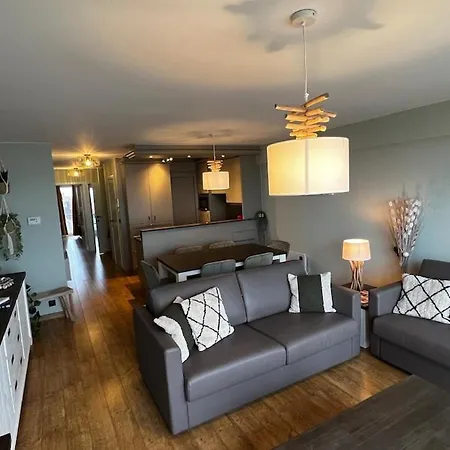 Uniek Met Zeezicht En Prive Garage Apartment